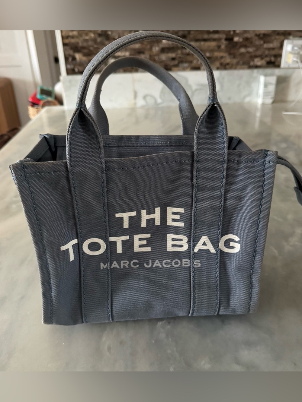 Marc Jacobs Medium Blue Medium Traveler Tote Bag